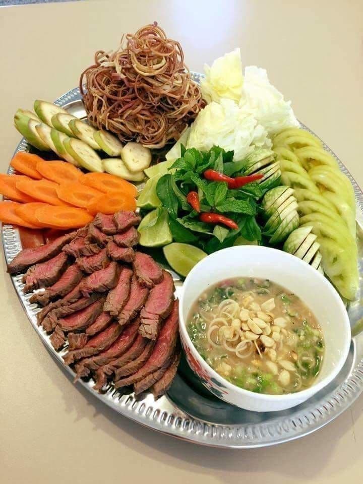 សាច់គោអាំងទឹកប្រហុក