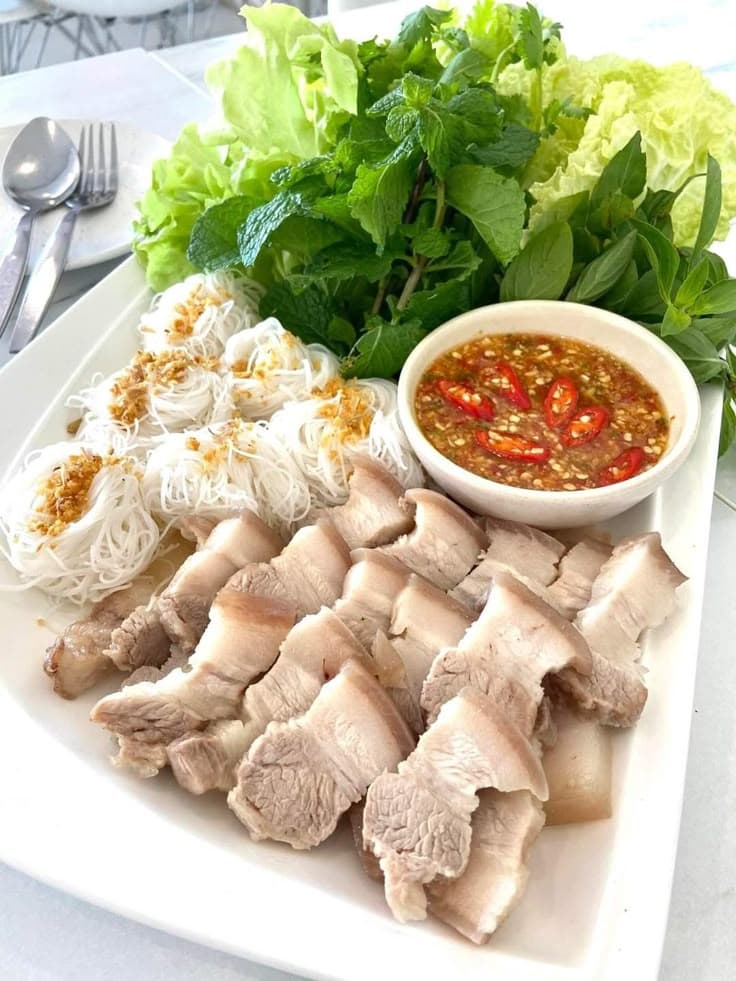 នំបញ្ចុកទឹកត្រី